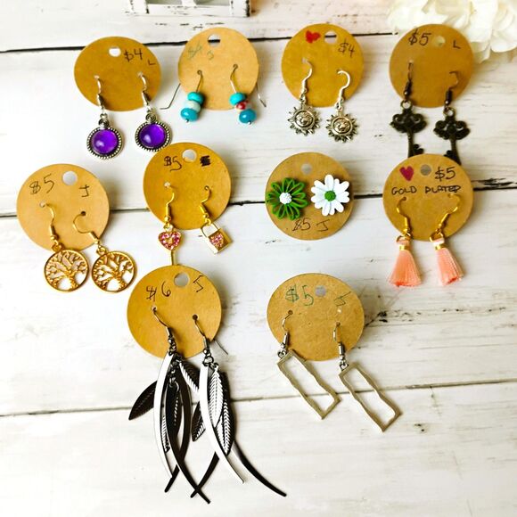 10 NEW Earring Lot/Bundle Flowers, Tree of Life, Keys, Tassel, Suns Resellers - Picture 1 of 4
